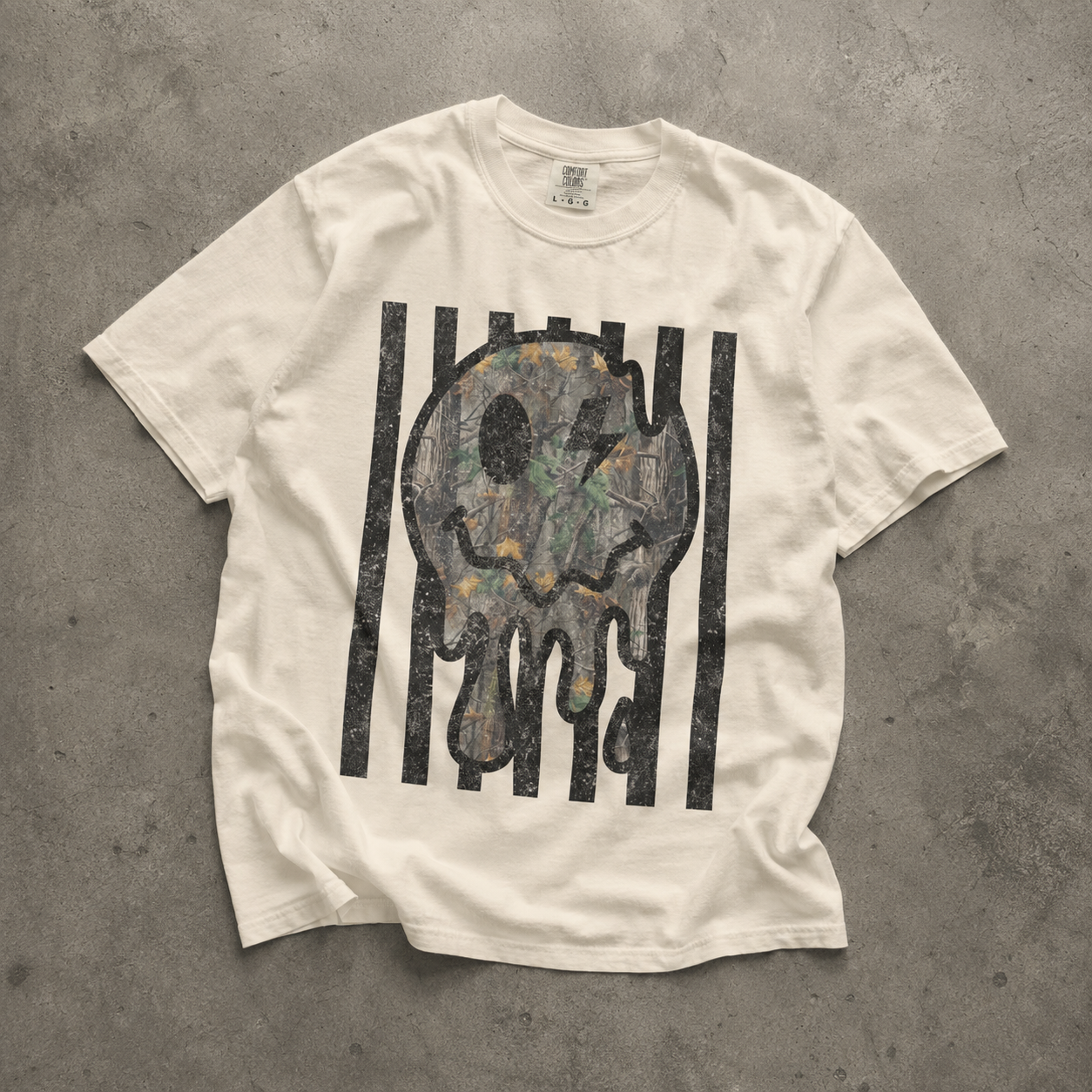 camo smiley graphic tee